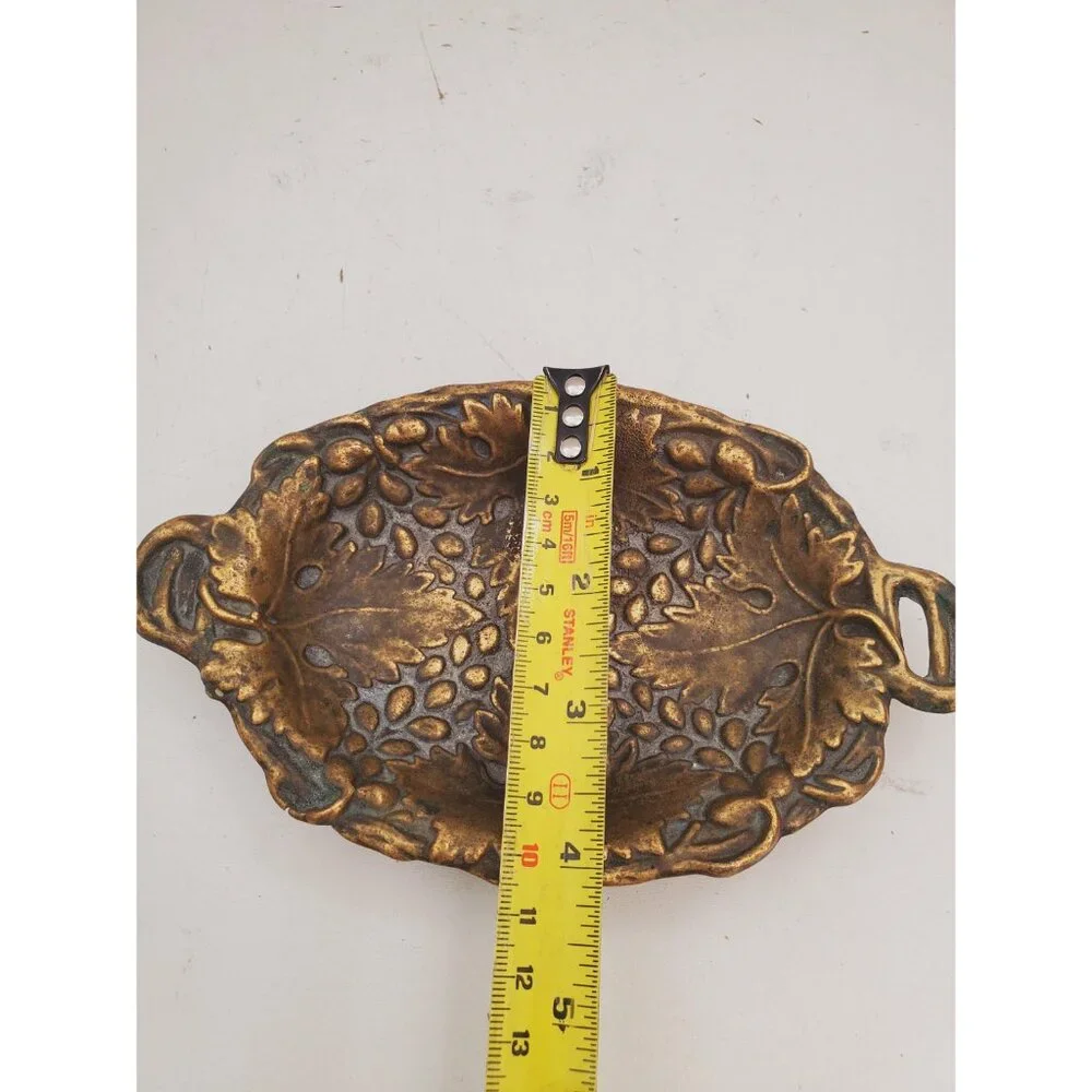 Vintage / BRASS SOAP DISH / Solid Brass Soap Holder Soap Dispenser Vintage - Picture 9 of 10